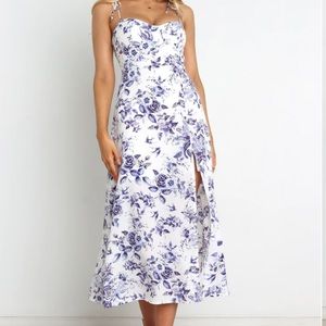 NWT Petal & Pup AZELIA DRESS - BLUE FLORAL
